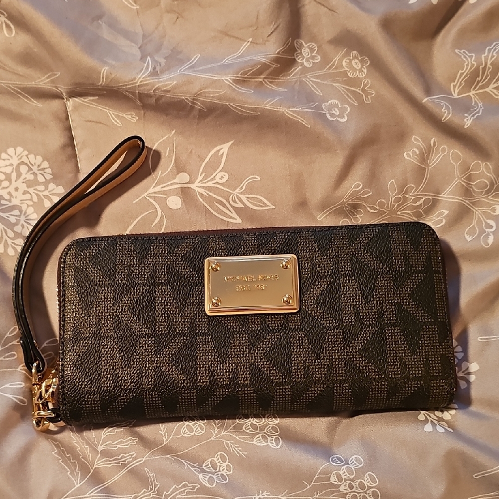 Michael Kors Brown and Gold Clutch Wristlet